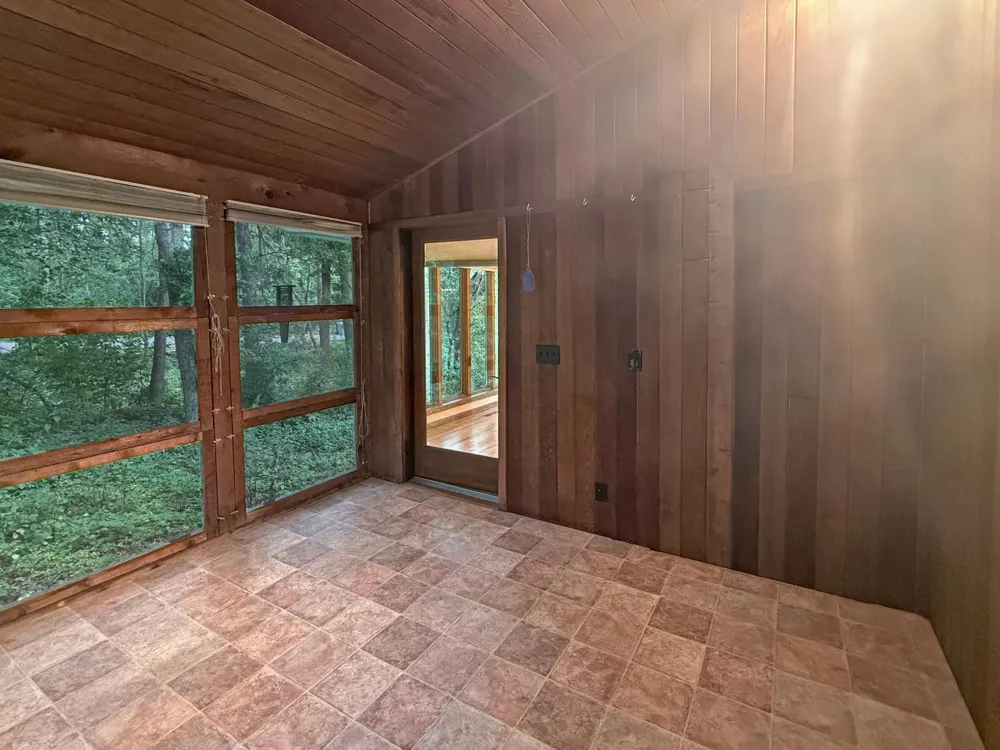 13701 Wood Lane Minnetonka, MN 55305