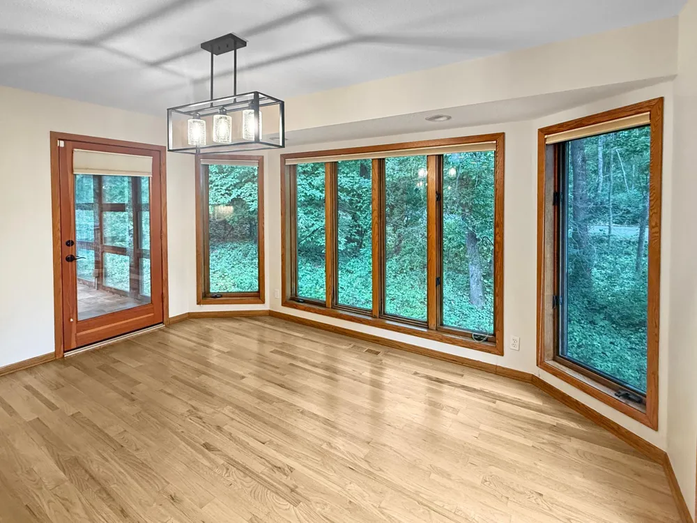 13701 Wood Lane Minnetonka, MN 55305