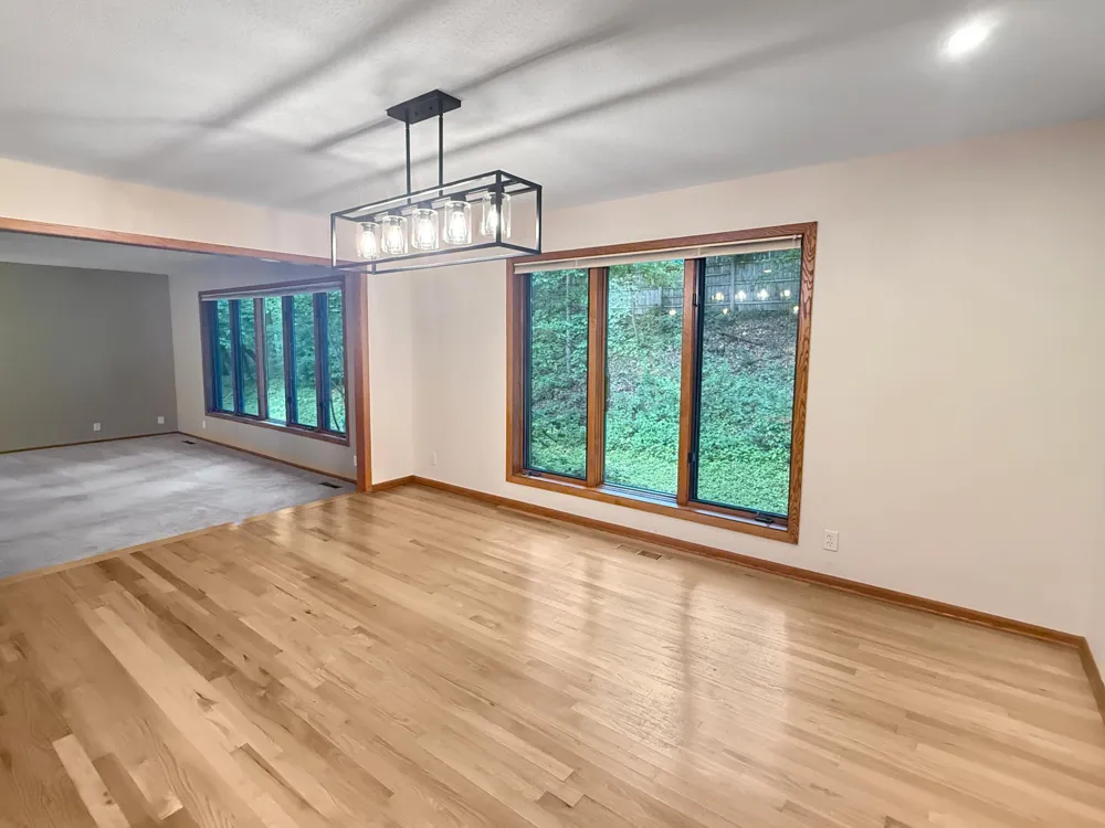 13701 Wood Lane Minnetonka, MN 55305