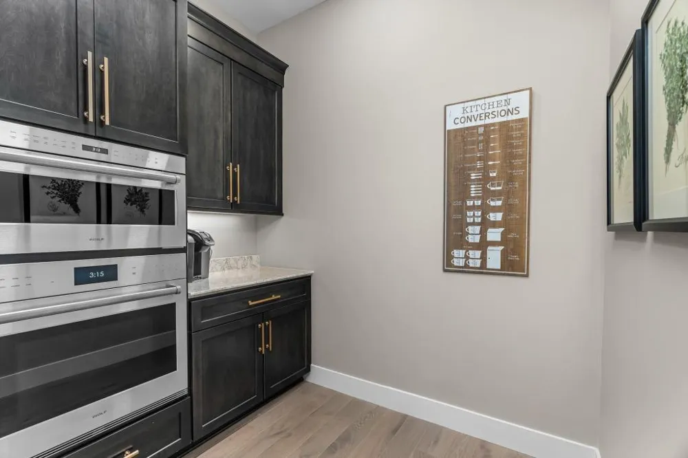 1 Hill Farm Rd #208 North Oaks, MN 55127