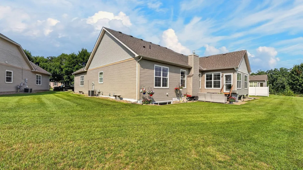 4992 384th Trail North Branch, MN 55056