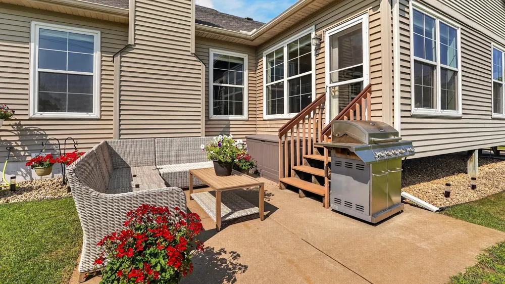 4992 384th Trail North Branch, MN 55056