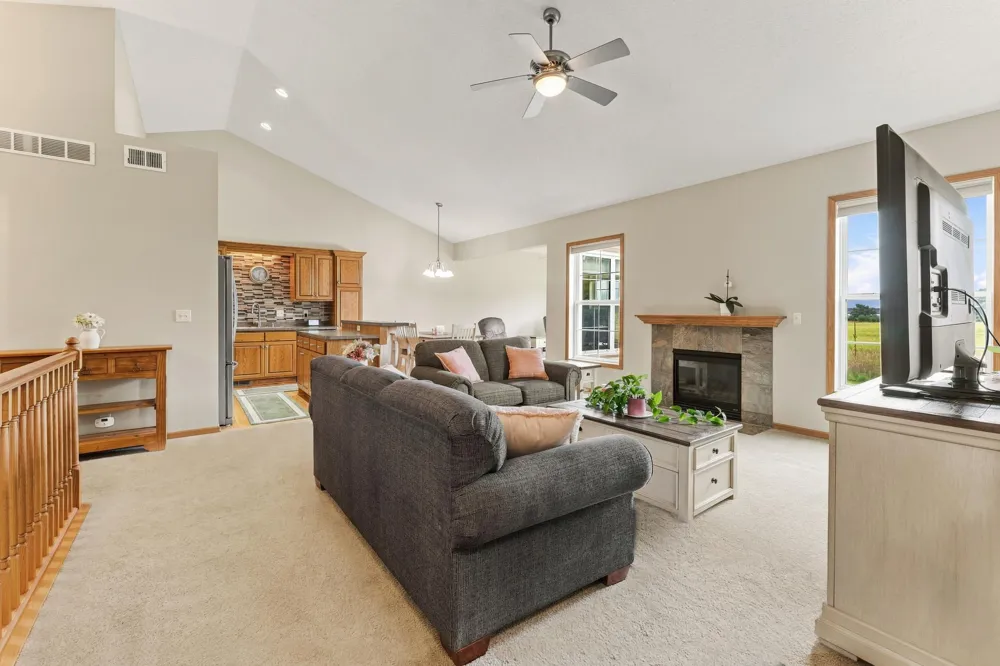 4992 384th Trail North Branch, MN 55056