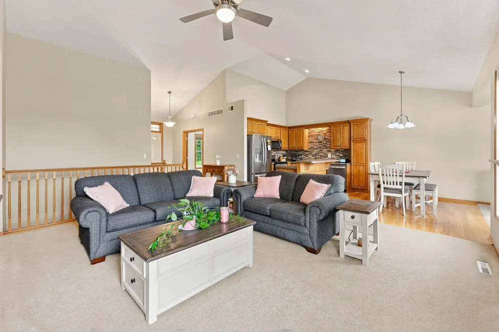 4992 384th Trail North Branch, MN 55056