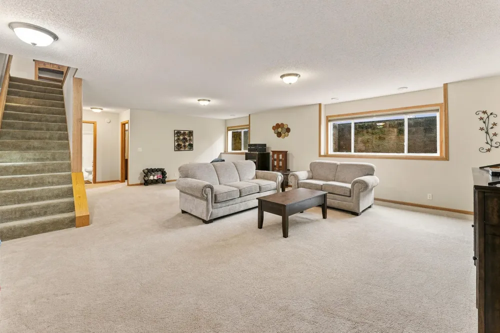 4992 384th Trail North Branch, MN 55056