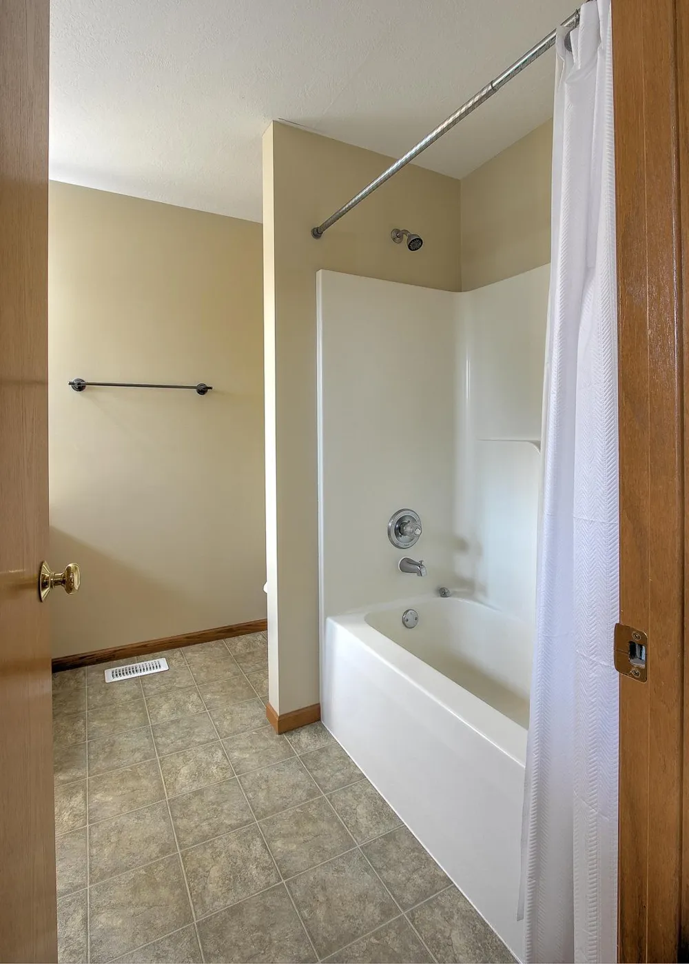 717 Park Brook Road NW Isanti, MN 55040