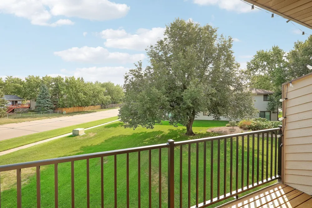 11139 Edgewood Circle Champlin, MN 55316