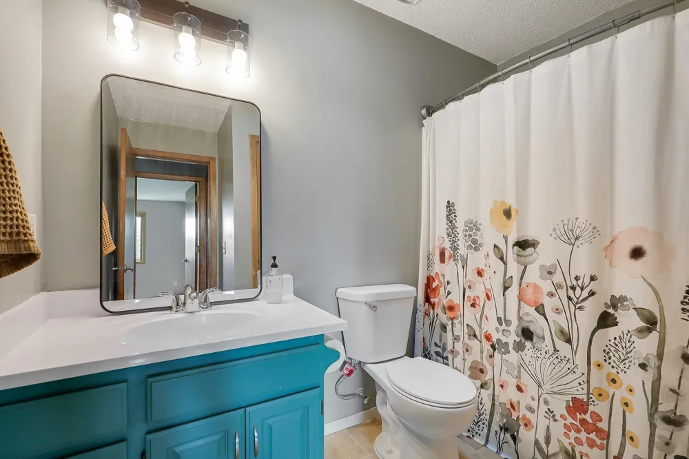 11139 Edgewood Circle Champlin, MN 55316