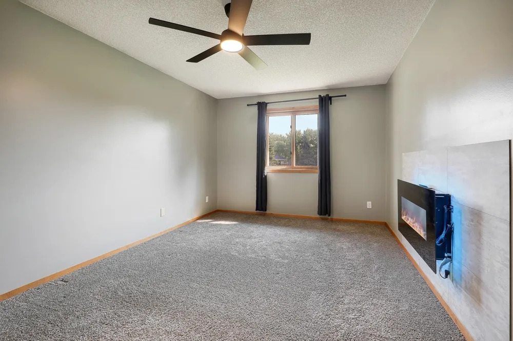 11139 Edgewood Circle Champlin, MN 55316