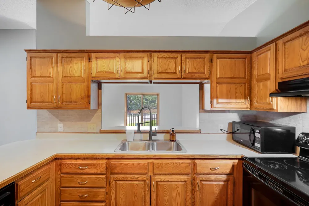 11139 Edgewood Circle Champlin, MN 55316