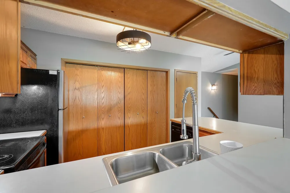 11139 Edgewood Circle Champlin, MN 55316