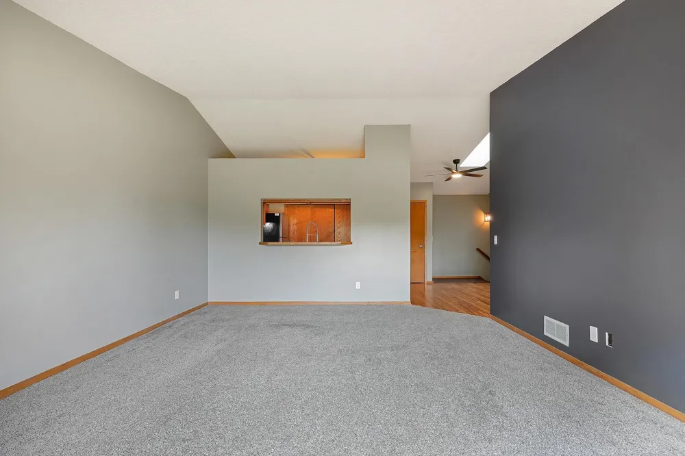 11139 Edgewood Circle Champlin, MN 55316