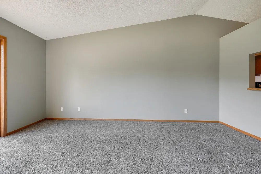 11139 Edgewood Circle Champlin, MN 55316