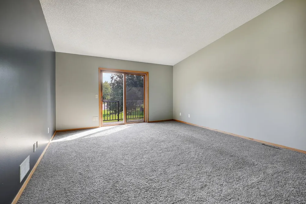 11139 Edgewood Circle Champlin, MN 55316