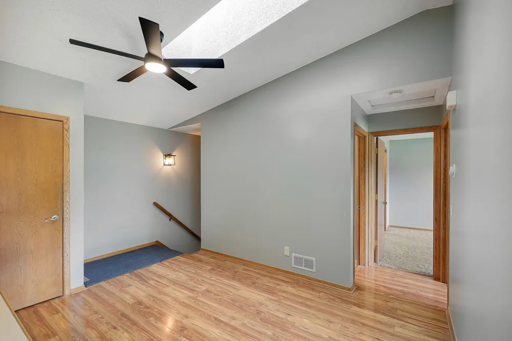 11139 Edgewood Circle Champlin, MN 55316