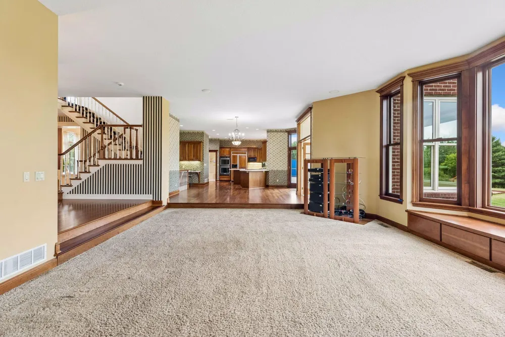 4650 Neal Avenue Stillwater, MN 55082
