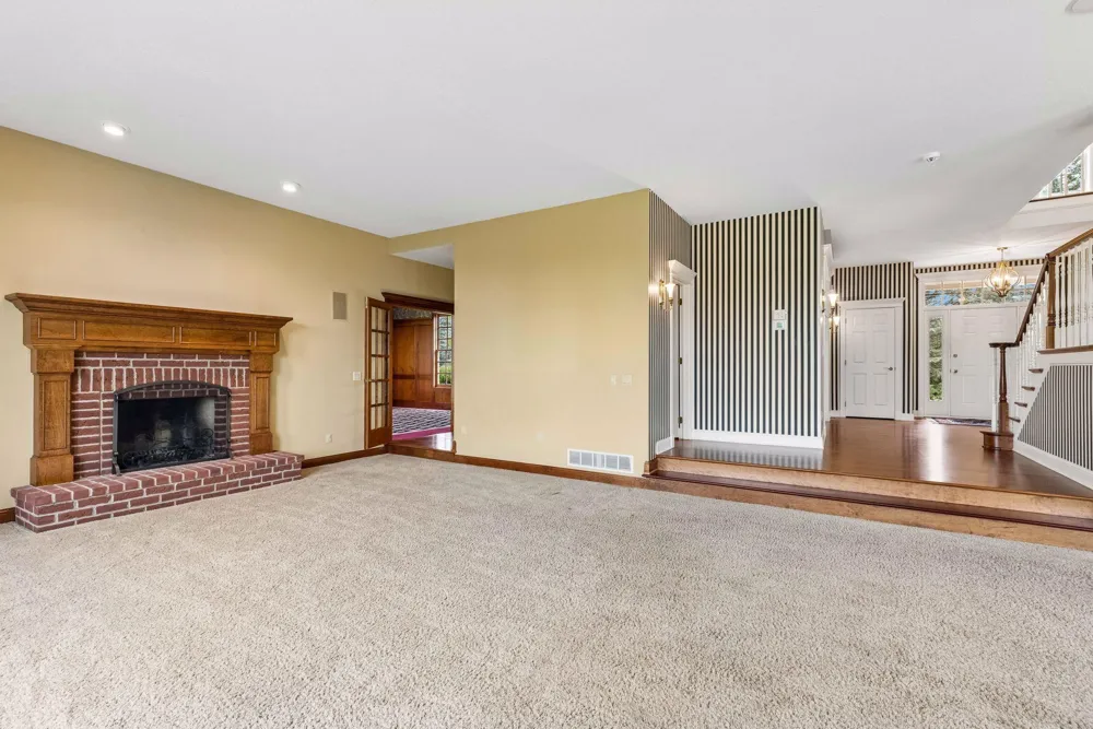 4650 Neal Avenue Stillwater, MN 55082