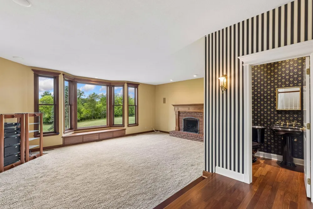 4650 Neal Avenue Stillwater, MN 55082