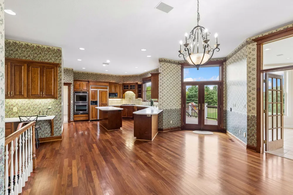 4650 Neal Avenue Stillwater, MN 55082