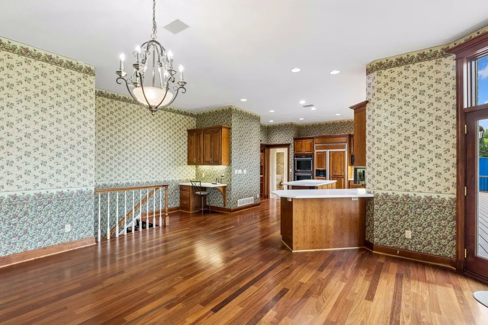 4650 Neal Avenue Stillwater, MN 55082