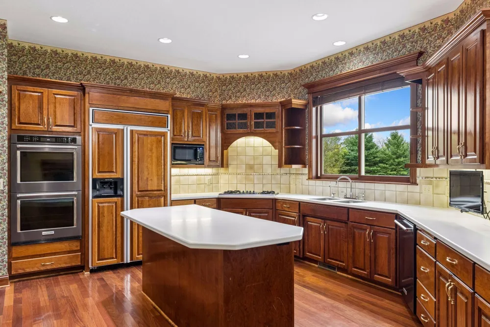 4650 Neal Avenue Stillwater, MN 55082