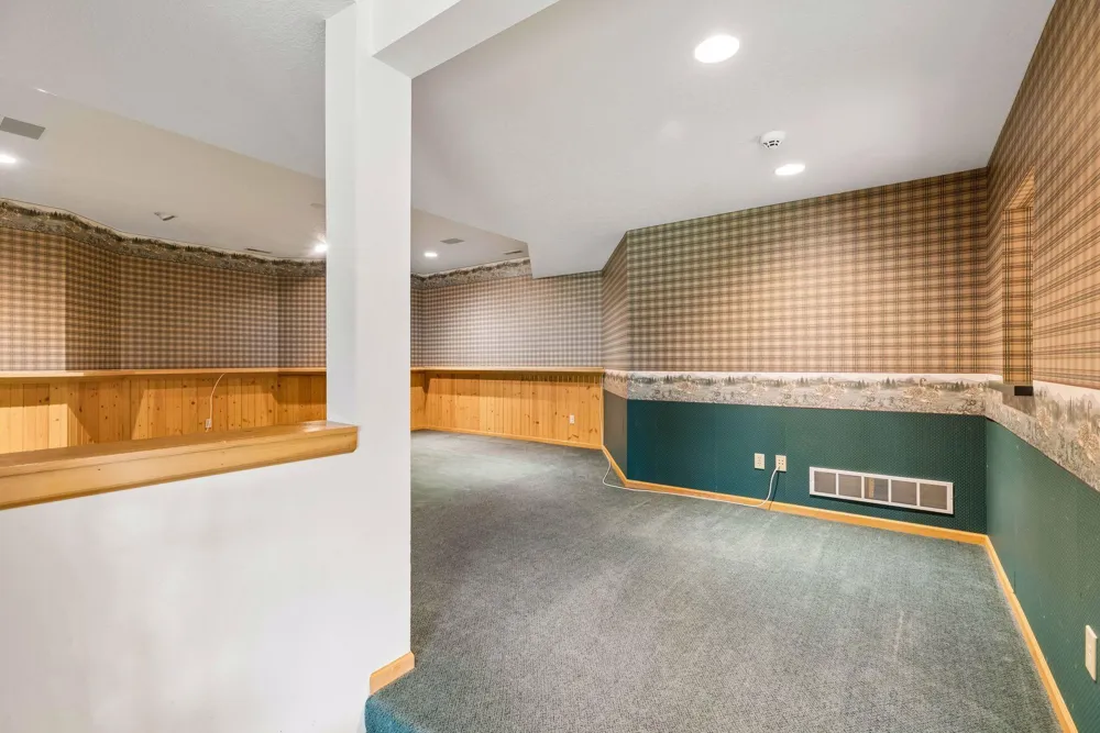 4650 Neal Avenue Stillwater, MN 55082