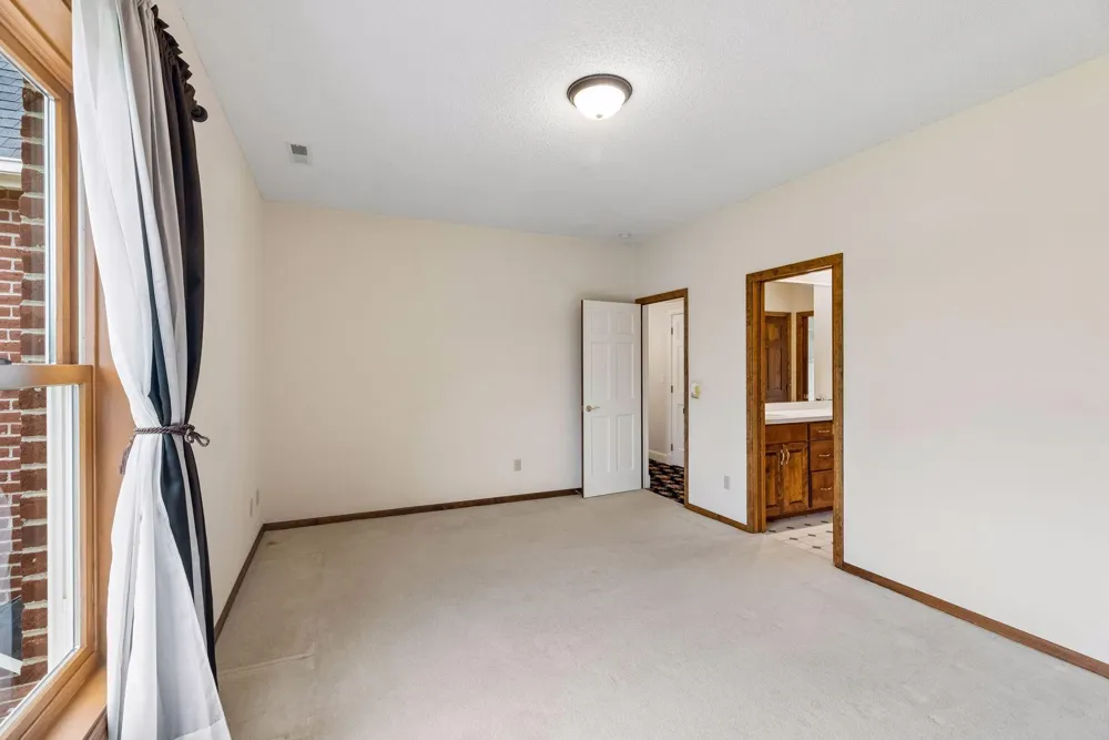 4650 Neal Avenue Stillwater, MN 55082