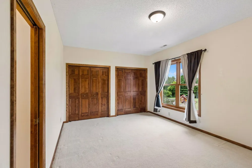 4650 Neal Avenue Stillwater, MN 55082
