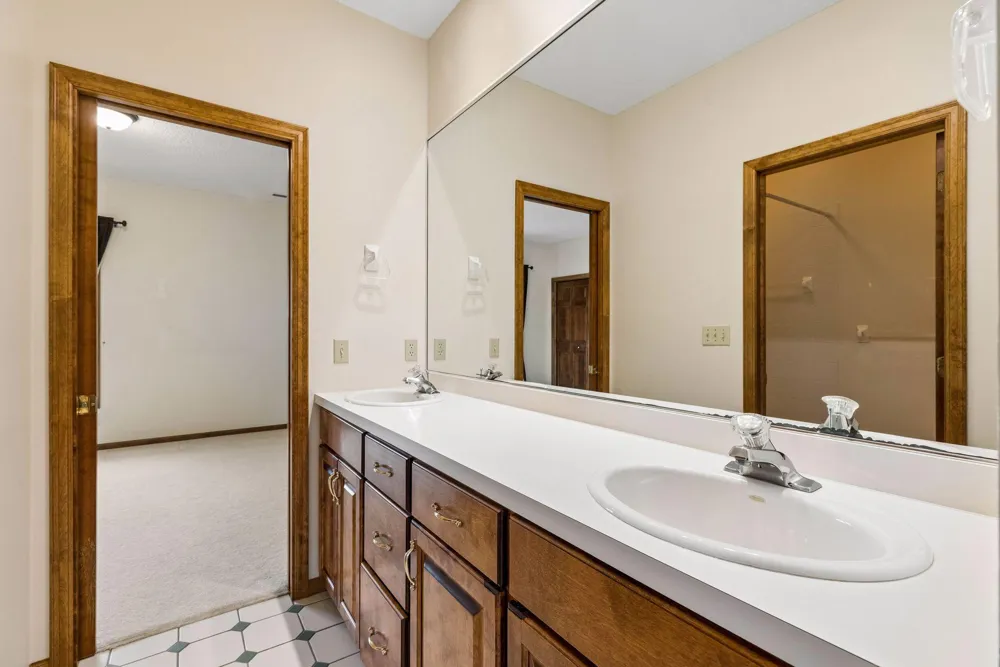 4650 Neal Avenue Stillwater, MN 55082