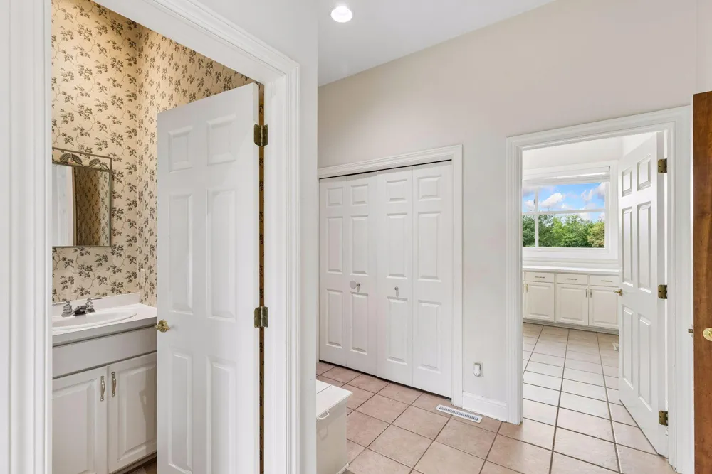 4650 Neal Avenue Stillwater, MN 55082