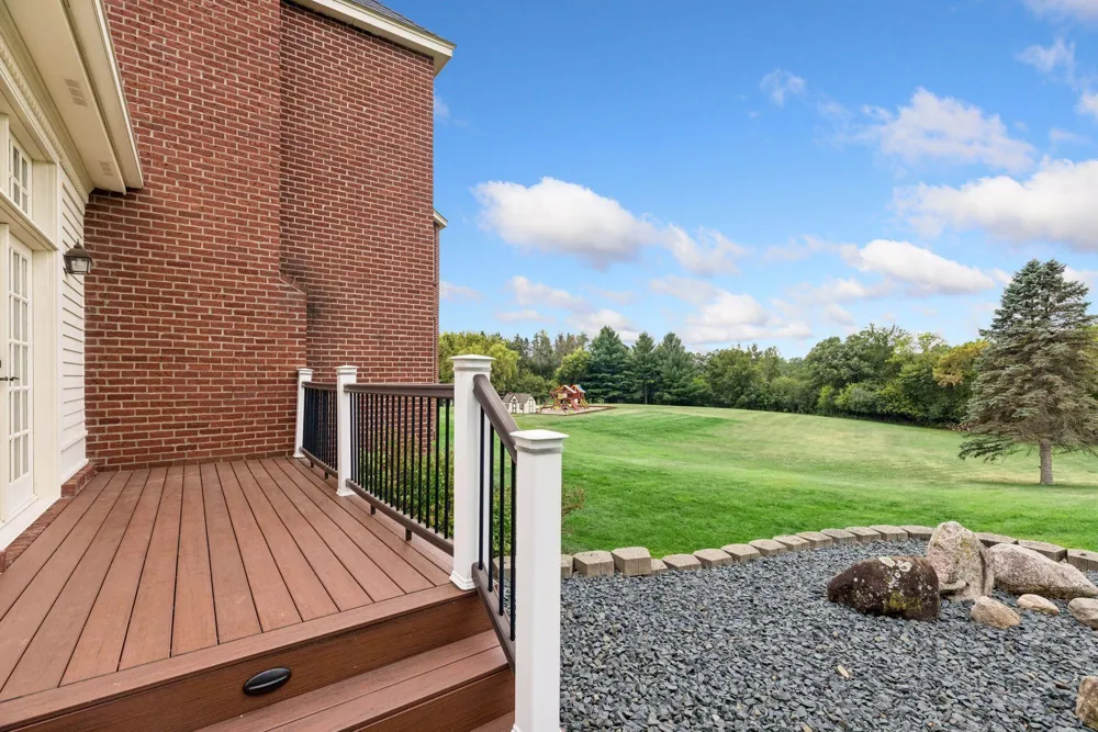 4650 Neal Avenue Stillwater, MN 55082
