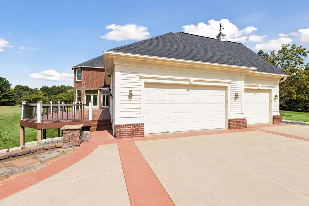4650 Neal Avenue Stillwater, MN 55082