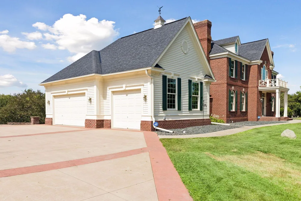 4650 Neal Avenue Stillwater, MN 55082