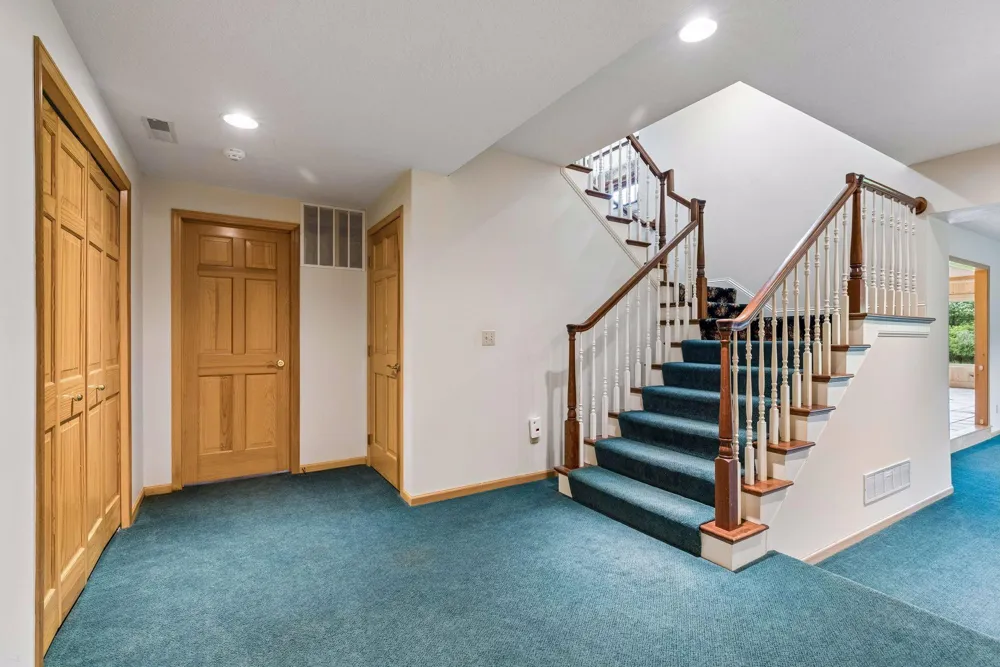 4650 Neal Avenue Stillwater, MN 55082