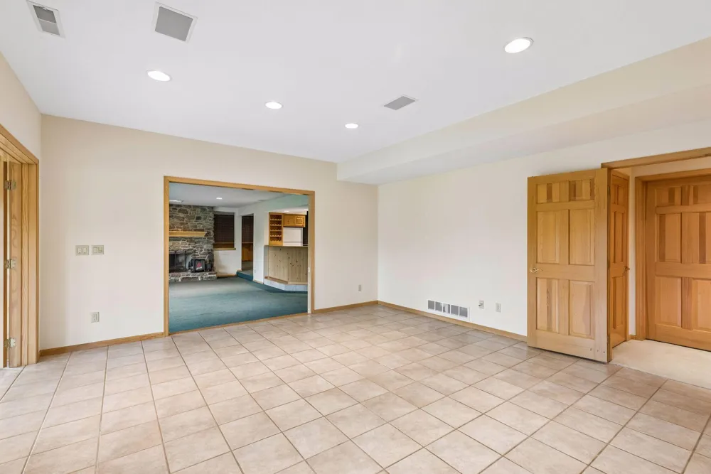4650 Neal Avenue Stillwater, MN 55082