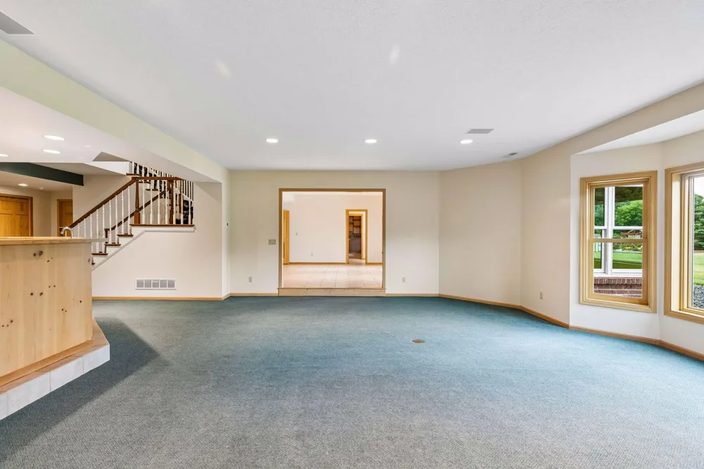 4650 Neal Avenue Stillwater, MN 55082