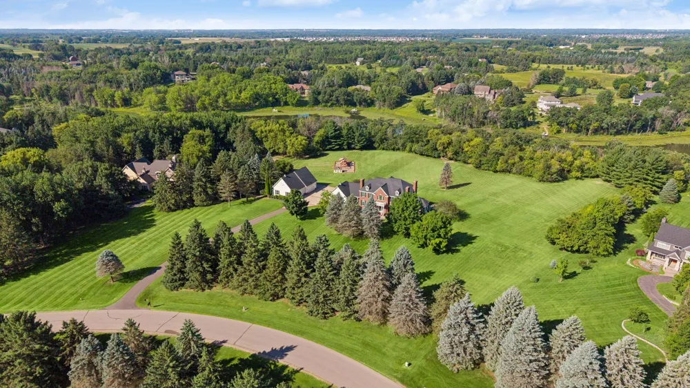4650 Neal Avenue Stillwater, MN 55082