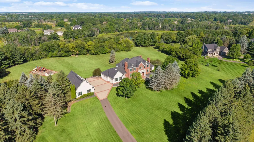 4650 Neal Avenue Stillwater, MN 55082