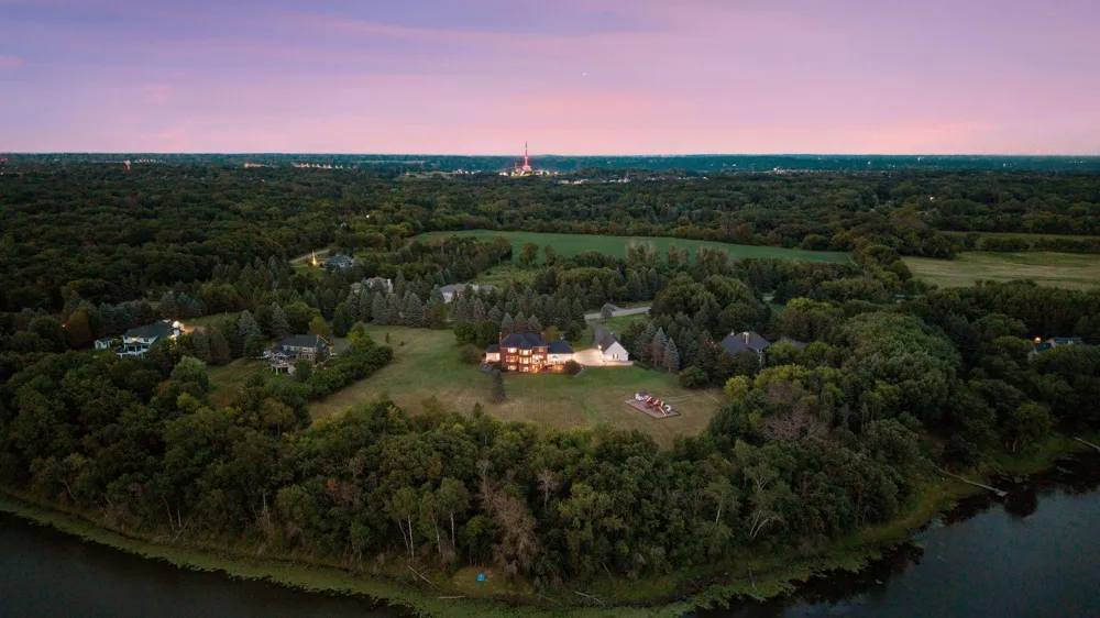 4650 Neal Avenue Stillwater, MN 55082