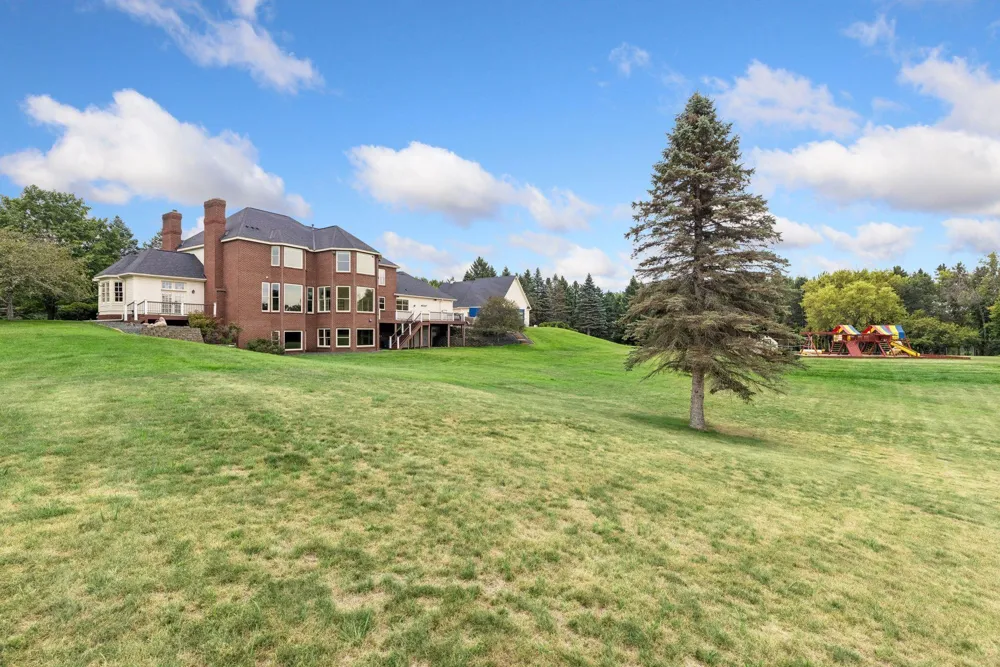 4650 Neal Avenue Stillwater, MN 55082