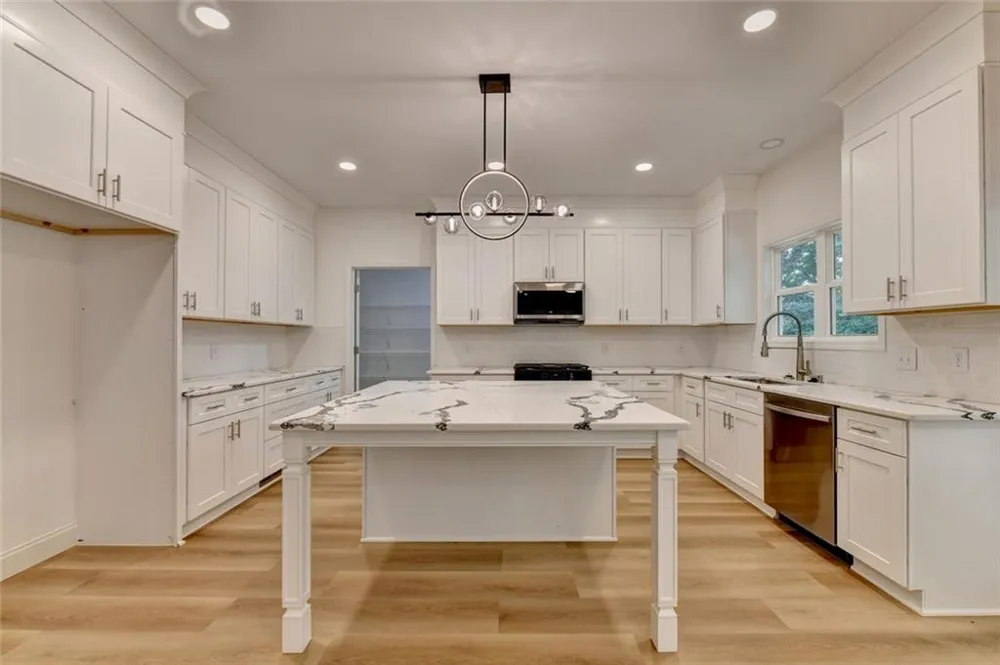 9135 Fox Trail Lane Gainesville, GA 30506