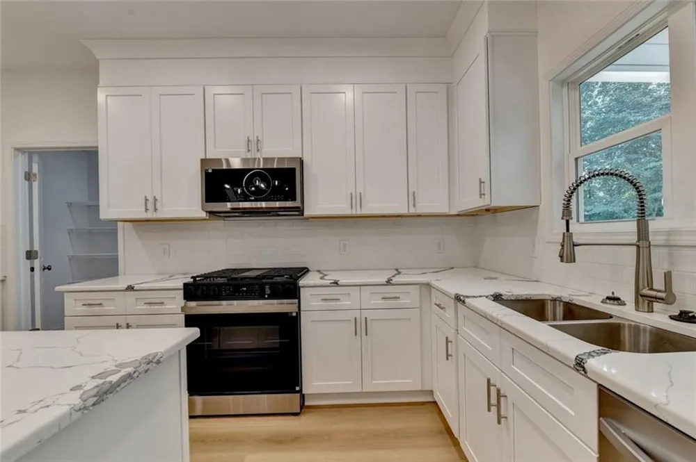 9135 Fox Trail Lane Gainesville, GA 30506