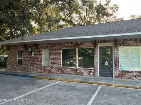 38 Pass Road