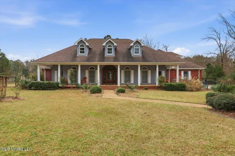 112 Saddle Creek Cove