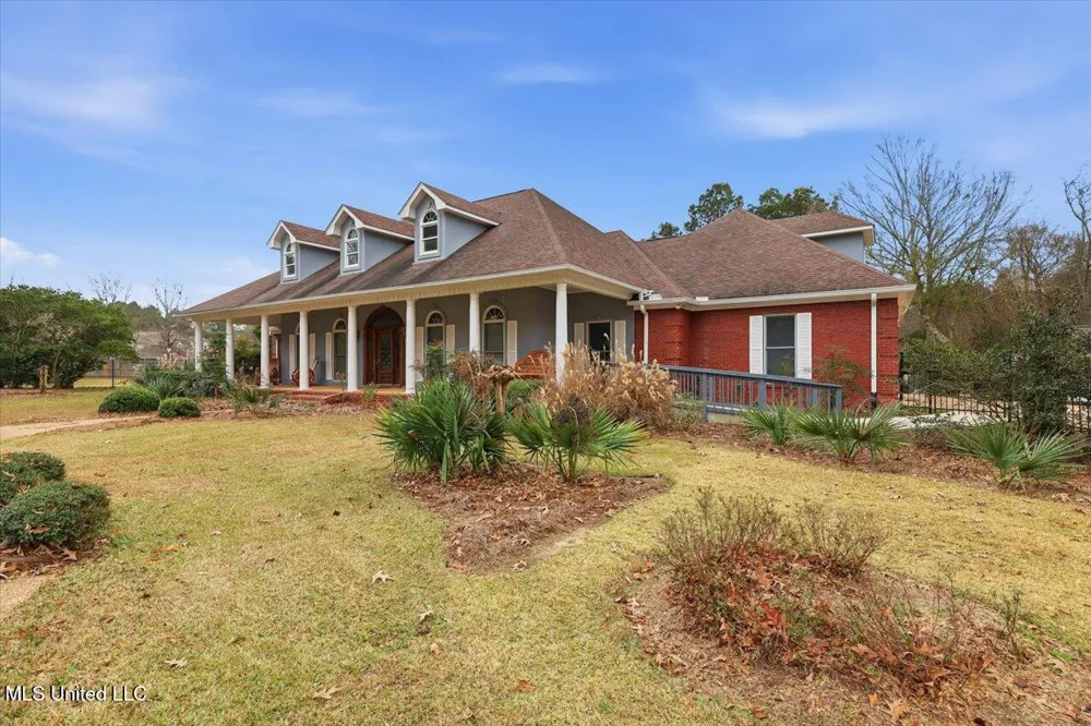 112 Saddle Creek Cove Canton, MS 39046