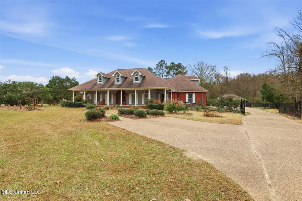 112 Saddle Creek Cove Canton, MS 39046