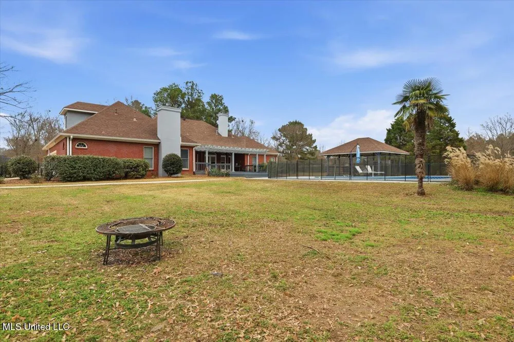 112 Saddle Creek Cove Canton, MS 39046