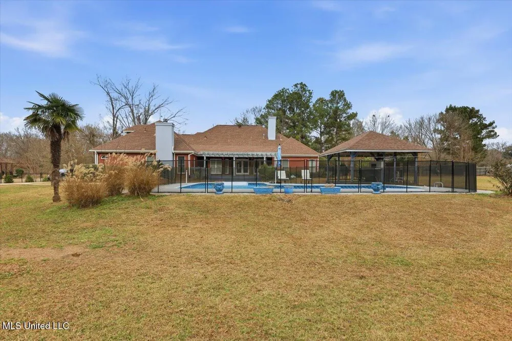 112 Saddle Creek Cove Canton, MS 39046