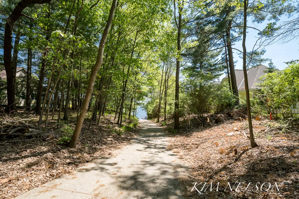 7211 McFall Circle Montague, MI 49437