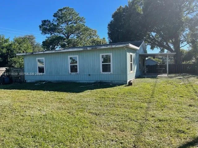 1685 20th Ave SW Vero Beach, FL 32962